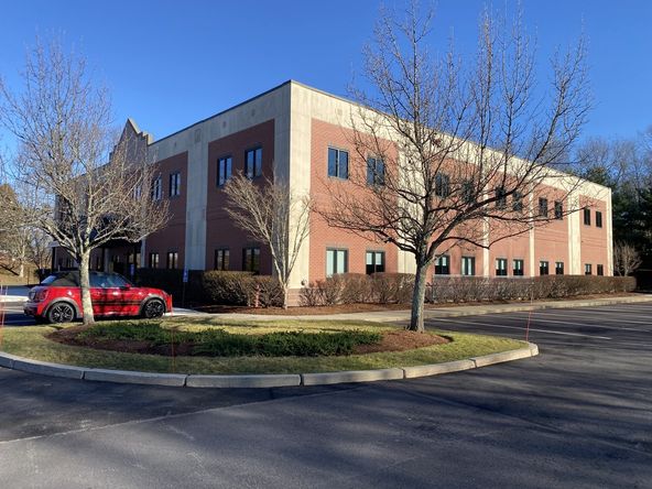 Route 1 Office Building: 18 Washington St, Foxboro, MA 02035
